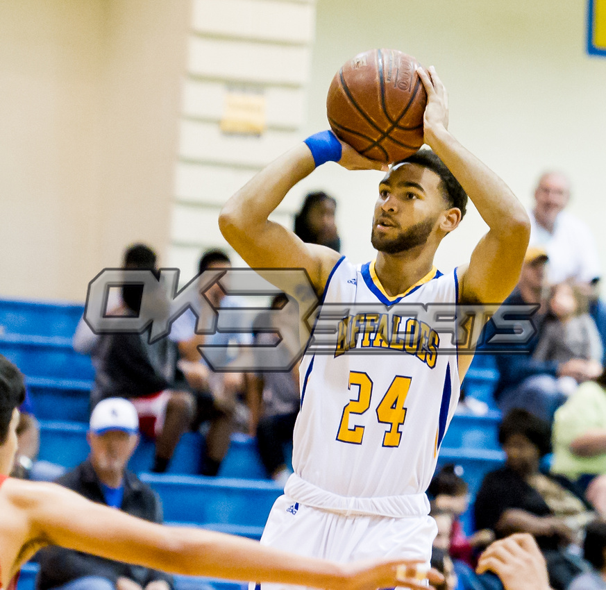 Olen C. Kelley III's coverage of the Samuel Clemens vs Lee boys basketball game